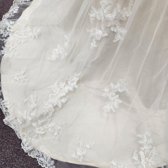 Symphony Bridal S3718 Size 8 Ivory/Champagne Tulle/Lace Ballgown Bridal Gown - Picture 8 of 8